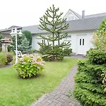 Haus Strandeck 게스트하우스 징스트