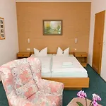 Fruhstuckspension Haus Strandeck 3* Zingst