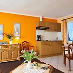 Fruhstuckspension Haus Strandeck