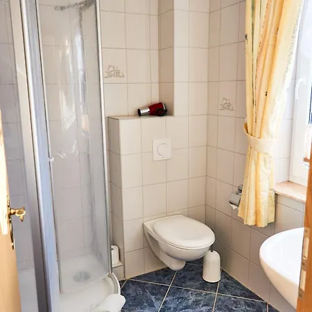 Haus Strandeck 3* זינקסט