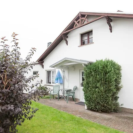 בית הארחה Haus Strandeck