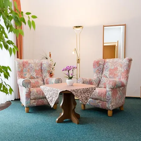 Haus Strandeck בית הארחה זינקסט