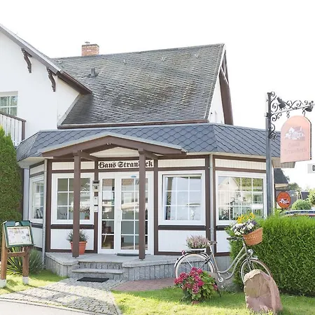 Haus Strandeck זינקסט