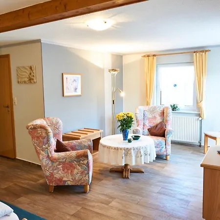 Haus Strandeck זינקסט